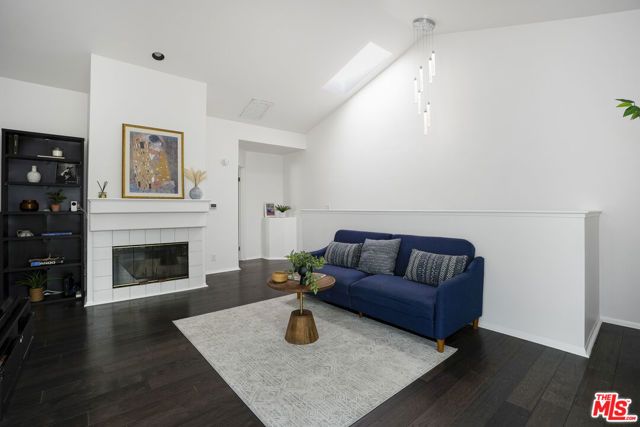 2003 Artesia Boulevard 105, Torrance, CA 90504