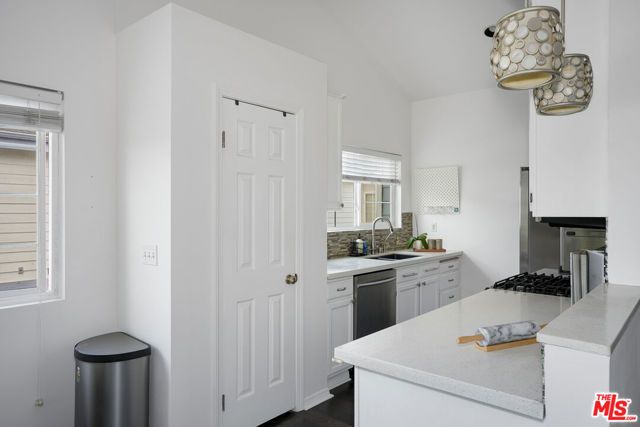 2003 Artesia Boulevard 105, Torrance, CA 90504