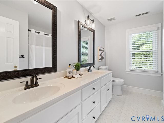 12801 Craystone Cir, Midlothian, VA 23113