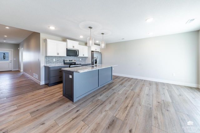 9168 Grammar Court, Manhattan, KS 66502