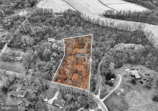 7923 HICKORY RD, Stewartstown, PA 17363