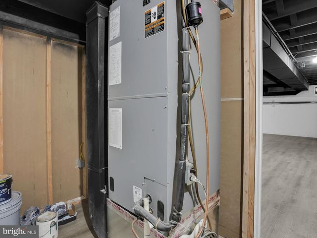 7923 HICKORY RD, Stewartstown, PA 17363