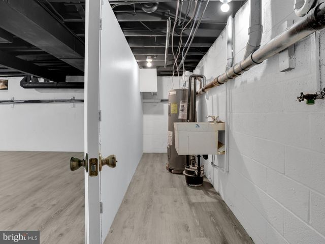 7923 HICKORY RD, Stewartstown, PA 17363