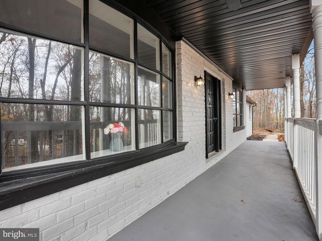 7923 HICKORY RD, Stewartstown, PA 17363