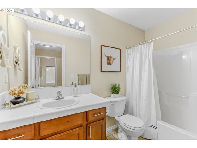 1215 Sw 175TH Ave, Beaverton, OR 97003