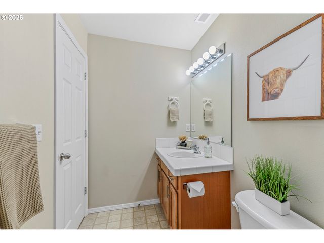 1215 Sw 175TH Ave, Beaverton, OR 97003