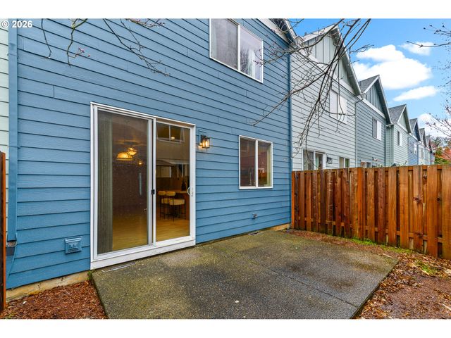 1215 Sw 175TH Ave, Beaverton, OR 97003