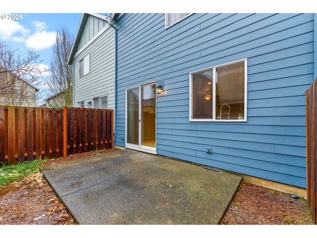 1215 Sw 175TH Ave, Beaverton, OR 97003