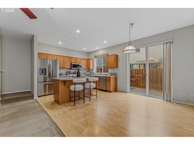 1215 Sw 175TH Ave, Beaverton, OR 97003