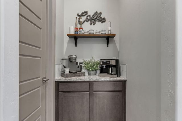 1694 Tesoro Loop NW, Los Lunas, NM 87031