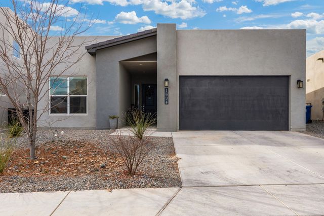 1694 Tesoro Loop NW, Los Lunas, NM 87031