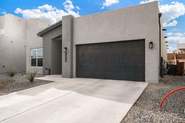 1694 Tesoro Loop NW, Los Lunas, NM 87031