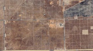 8 112th Street, Los Angeles, CA 93536