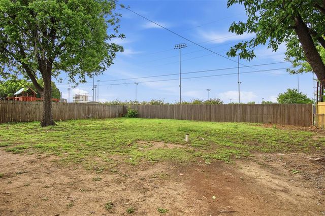 5101 NW 47th Street, Warr Acres, OK 73122