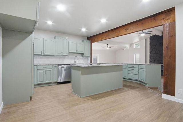 5101 NW 47th Street, Warr Acres, OK 73122