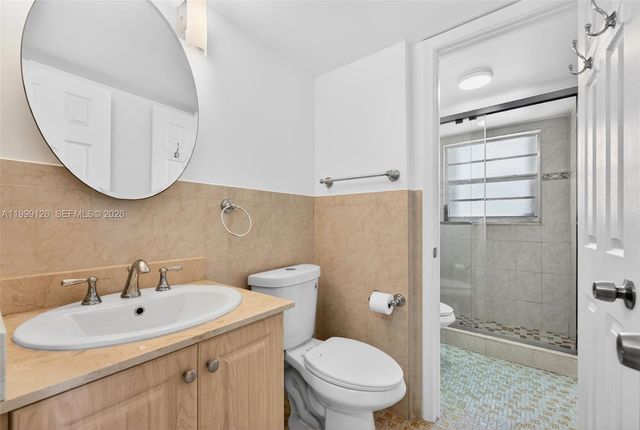 8250 Byron Ave 404, Miami Beach, FL 33141