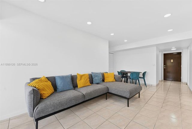 8250 Byron Ave 404, Miami Beach, FL 33141