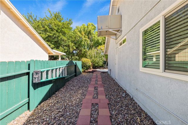 2111 W Avenue K9, Lancaster, CA 93536