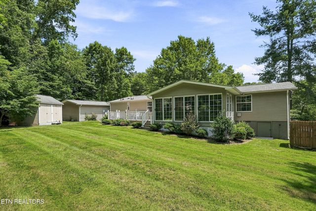 128 Prestonwood Drive, Crossville, TN 38558