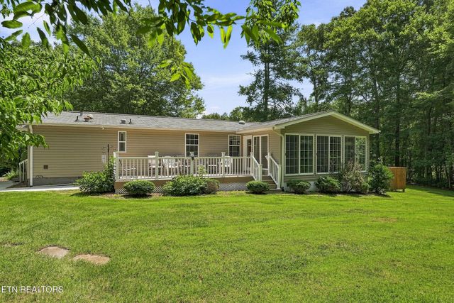 128 Prestonwood Drive, Crossville, TN 38558