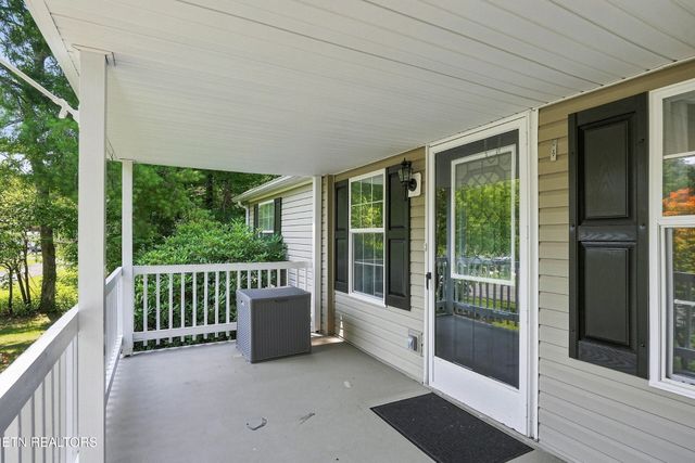 128 Prestonwood Drive, Crossville, TN 38558