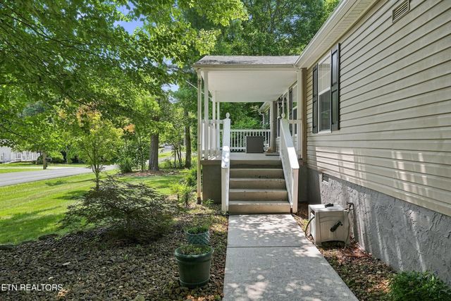 128 Prestonwood Drive, Crossville, TN 38558