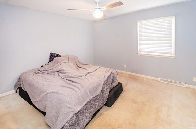 8311 Sycamore Drive, Newburgh, IN 47630