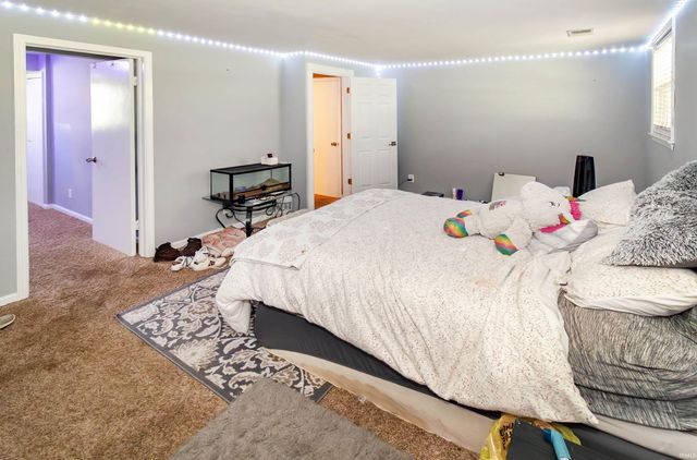 8311 Sycamore Drive, Newburgh, IN 47630