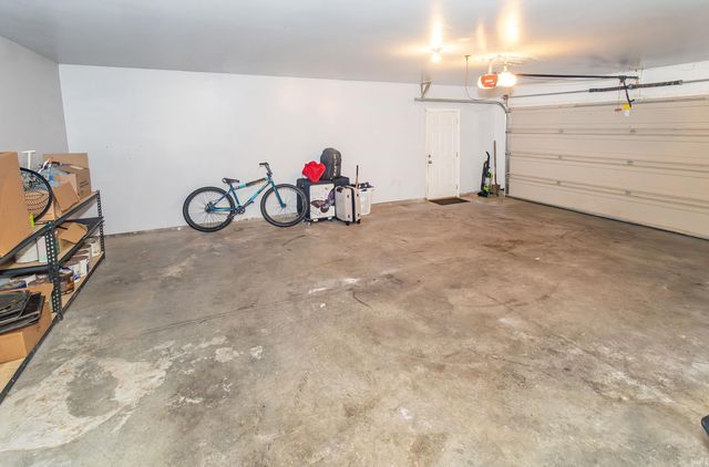 8311 Sycamore Drive, Newburgh, IN 47630