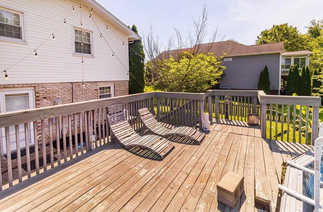 8311 Sycamore Drive, Newburgh, IN 47630