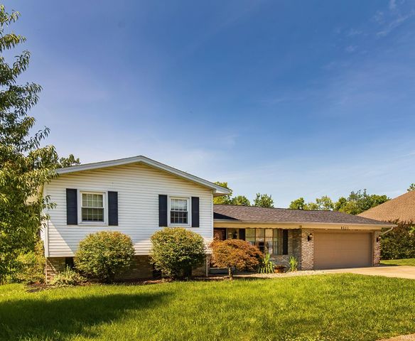 8311 Sycamore Drive, Newburgh, IN 47630