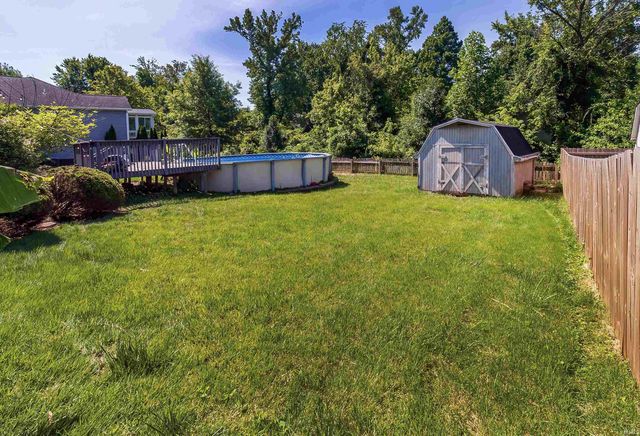 8311 Sycamore Drive, Newburgh, IN 47630