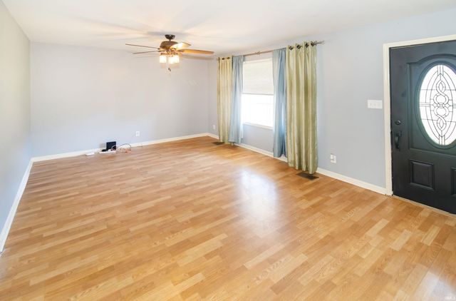 8311 Sycamore Drive, Newburgh, IN 47630