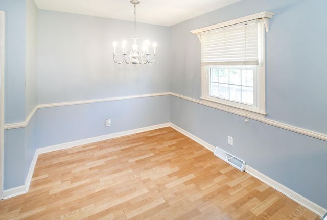 8311 Sycamore Drive, Newburgh, IN 47630