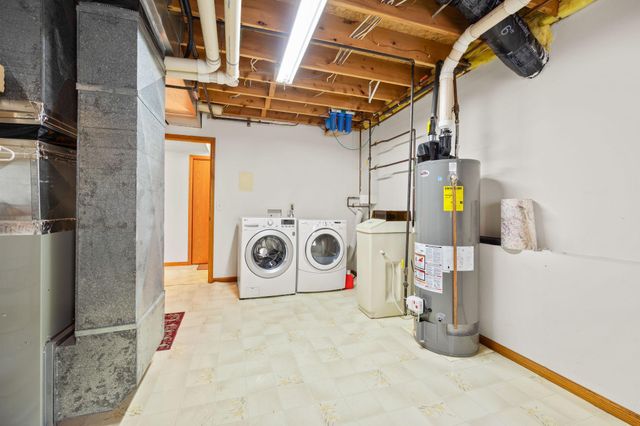 493 California Street NW, Hutchinson, MN 55350