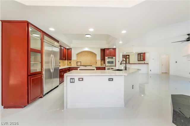 7526 Gossamer Wind Street, Las Vegas, NV 89139