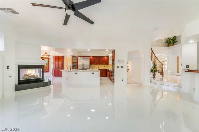 7526 Gossamer Wind Street, Las Vegas, NV 89139