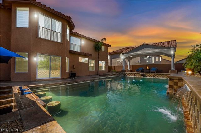 7526 Gossamer Wind Street, Las Vegas, NV 89139