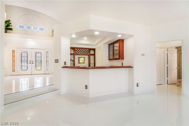 7526 Gossamer Wind Street, Las Vegas, NV 89139
