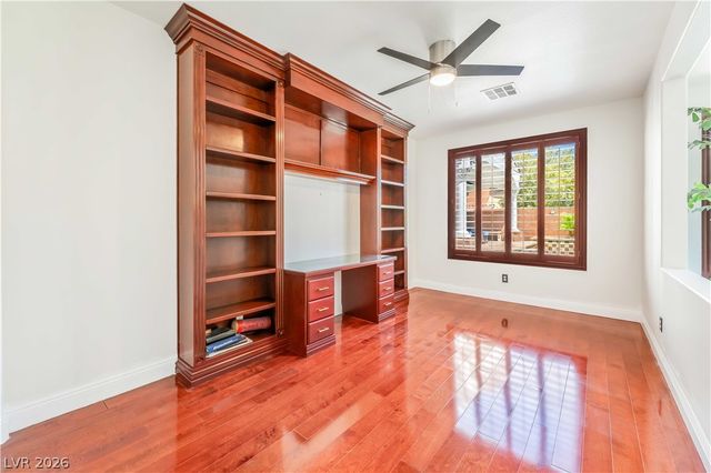 7526 Gossamer Wind Street, Las Vegas, NV 89139