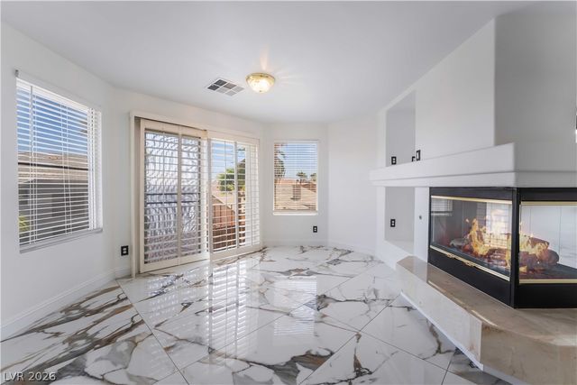 7526 Gossamer Wind Street, Las Vegas, NV 89139