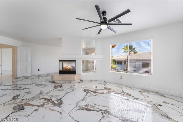 7526 Gossamer Wind Street, Las Vegas, NV 89139