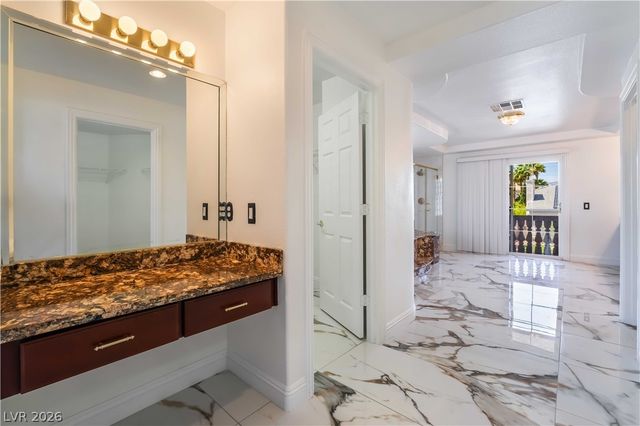 7526 Gossamer Wind Street, Las Vegas, NV 89139