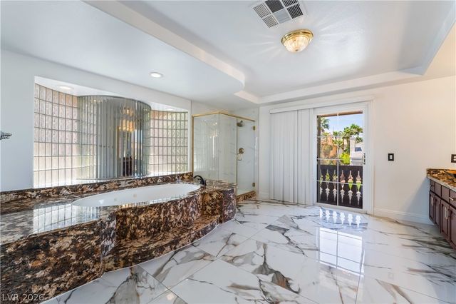 7526 Gossamer Wind Street, Las Vegas, NV 89139