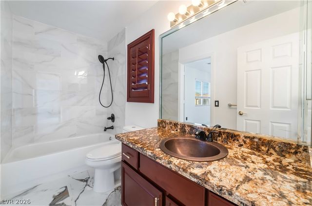 7526 Gossamer Wind Street, Las Vegas, NV 89139