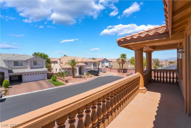 7526 Gossamer Wind Street, Las Vegas, NV 89139