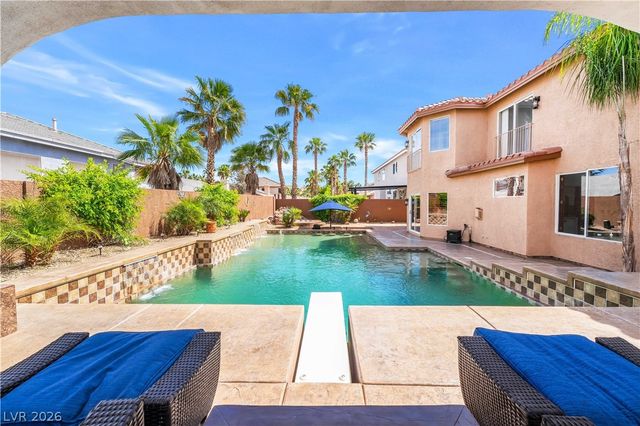 7526 Gossamer Wind Street, Las Vegas, NV 89139