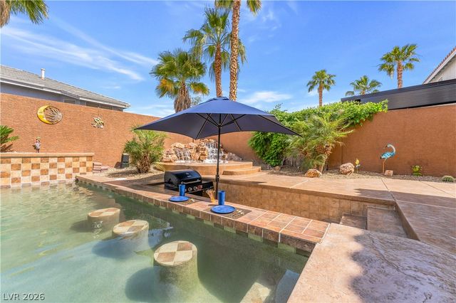 7526 Gossamer Wind Street, Las Vegas, NV 89139