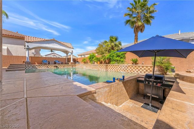 7526 Gossamer Wind Street, Las Vegas, NV 89139