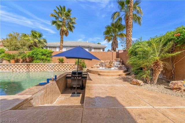 7526 Gossamer Wind Street, Las Vegas, NV 89139